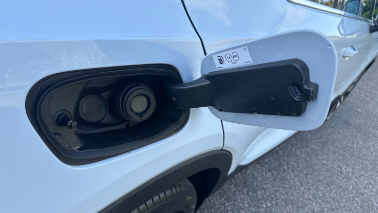 Volvo XC40 2.0 B4P Ultra Dark 5dr Auto Petrol Estate